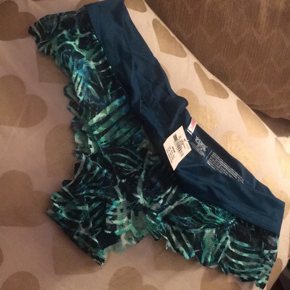 Two extra low cheeksters - Picture 2 of 3